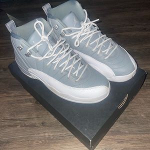 Air jordan 12 Stealth Sizs 6